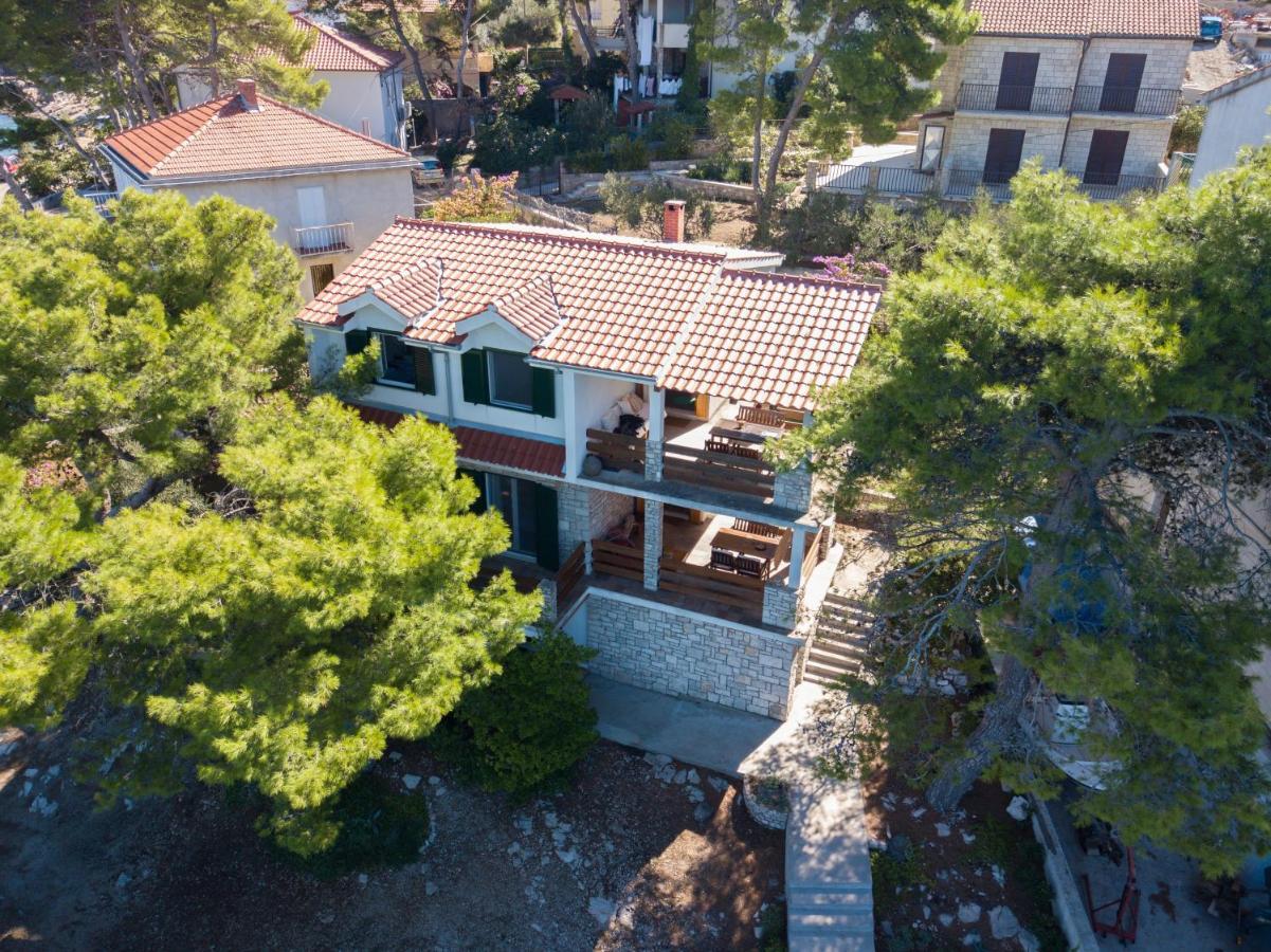 Apartments By The Sea Stomorska, Solta - 5190 المظهر الخارجي الصورة