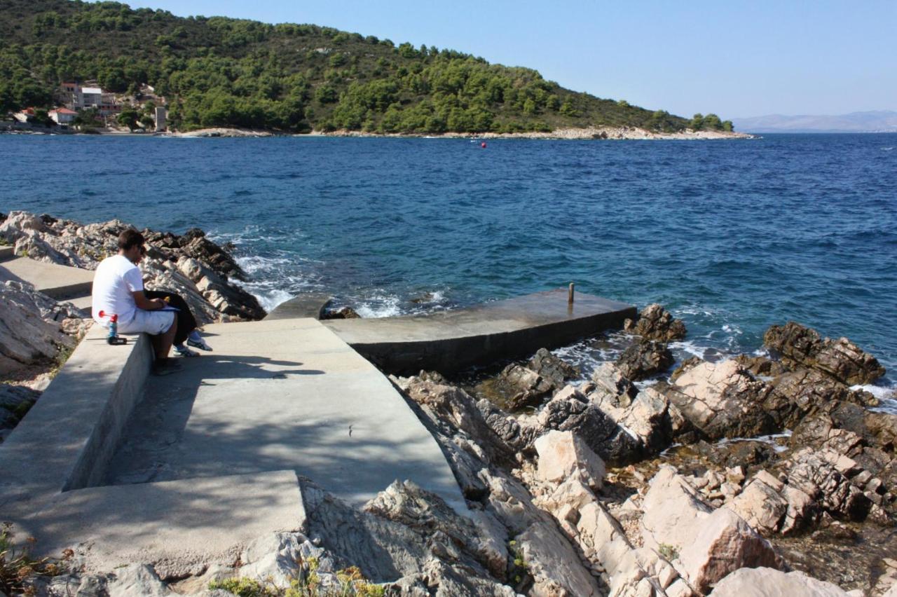 Apartments By The Sea Stomorska, Solta - 5190 المظهر الخارجي الصورة